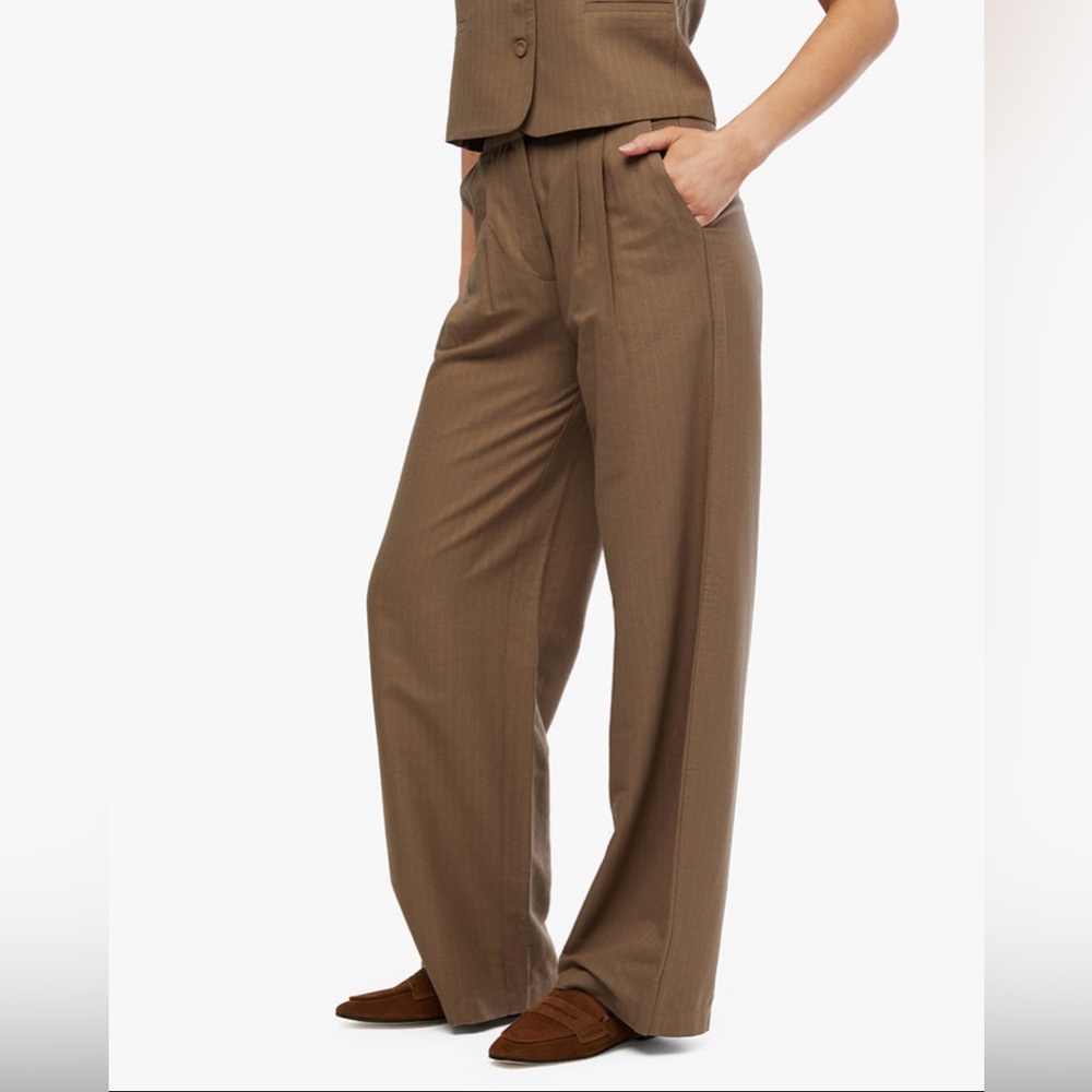 NWT WeWoreWhat Pants